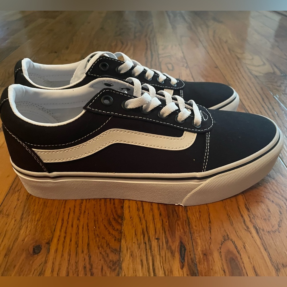 Black Platform Vans